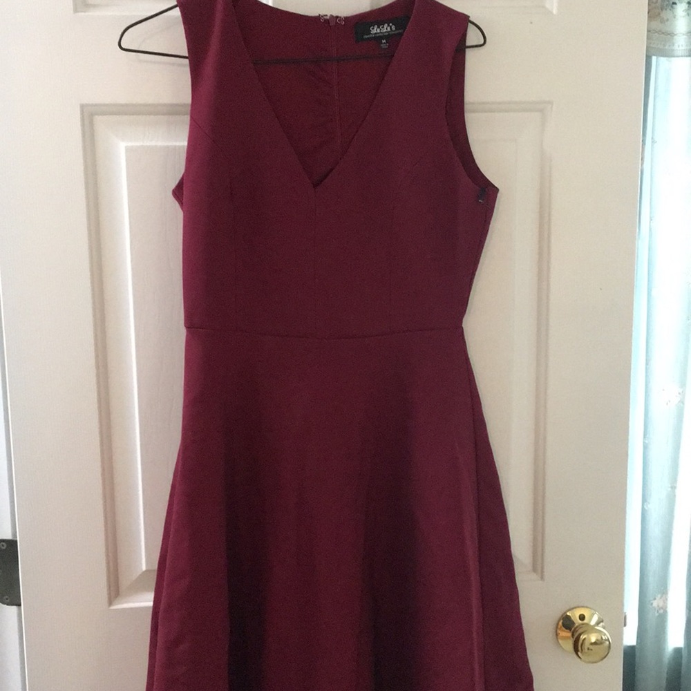 Lulu’s maroon stretch knit skater dress NWT